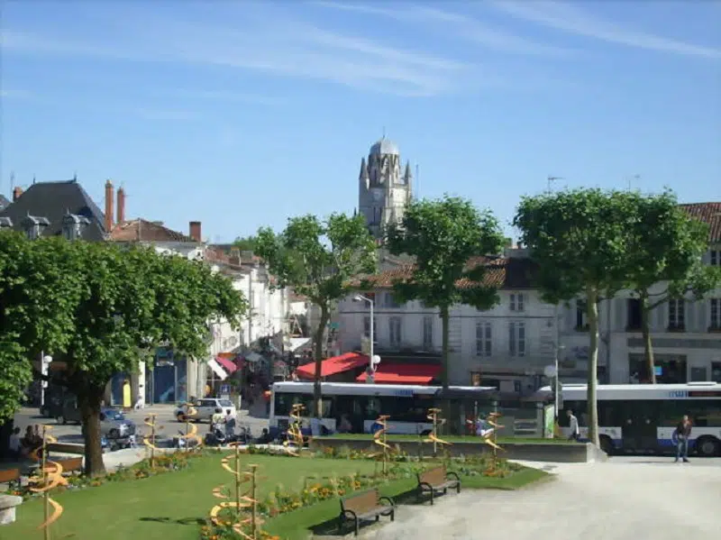 Comment trouver un emploi à Saintes