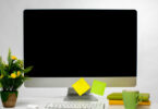 Explorez les variétés d'écrans PC pour optimiser votre bureau